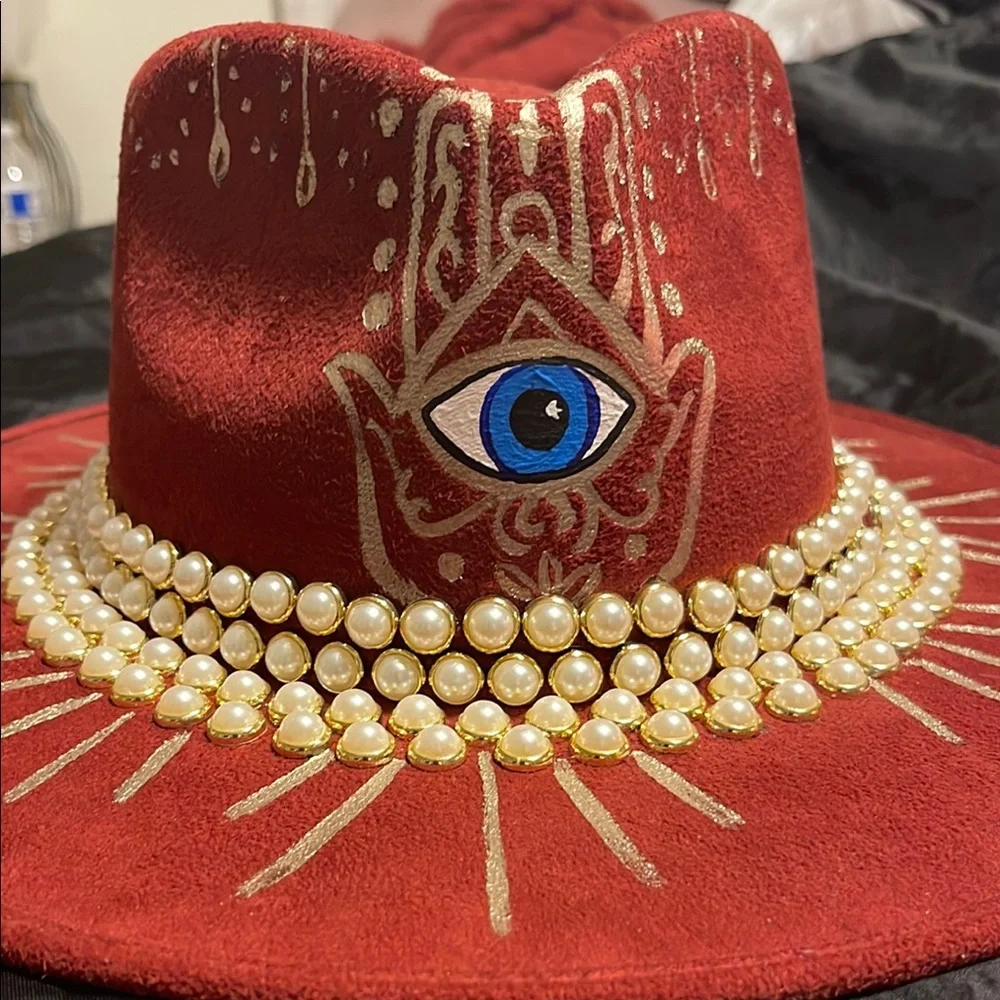 Burgundy Suede hat - Picture 3 of 4